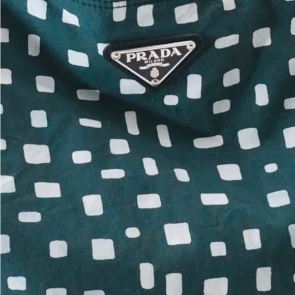 PRADA Emerald Green Large Nylon Tote Shoulder Bag Purse - Picture 14 of 15